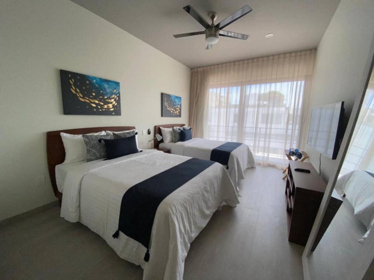 Private Room, Mini Fridge, Ocean View Apartamento