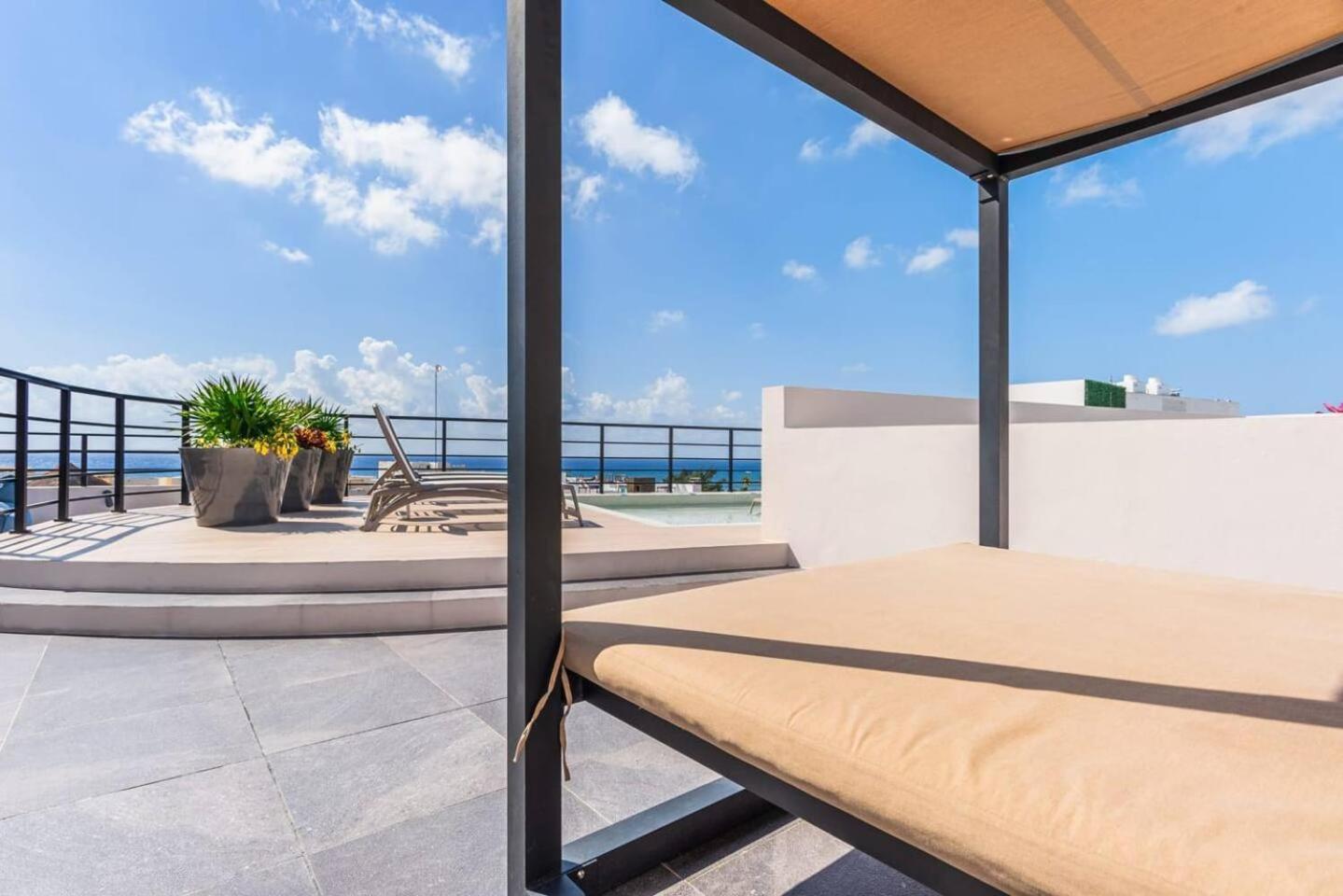 Private Room, Mini Fridge, Ocean View Apartamento